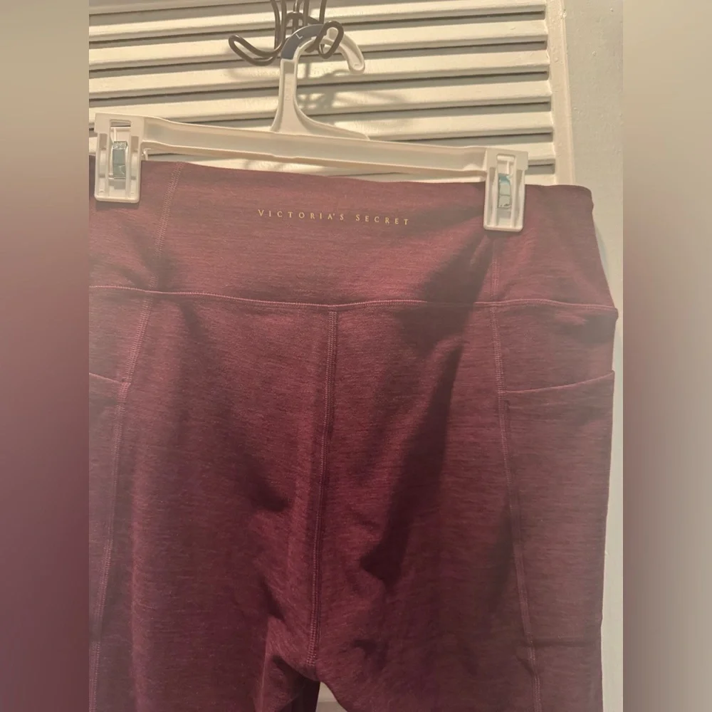VS Leggings - Picture 6 of 6